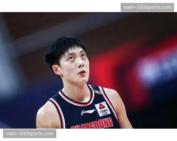 广东加时赛最后防守 胡明轩两罚全丢但青岛失误出界 广东加时赛最后防守 胡明轩两罚全丢但青岛失误出界